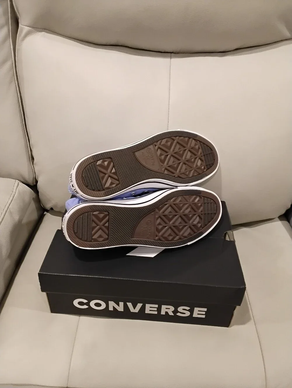 NWT Converse Very Peri 7 Hi-Top Sneakers